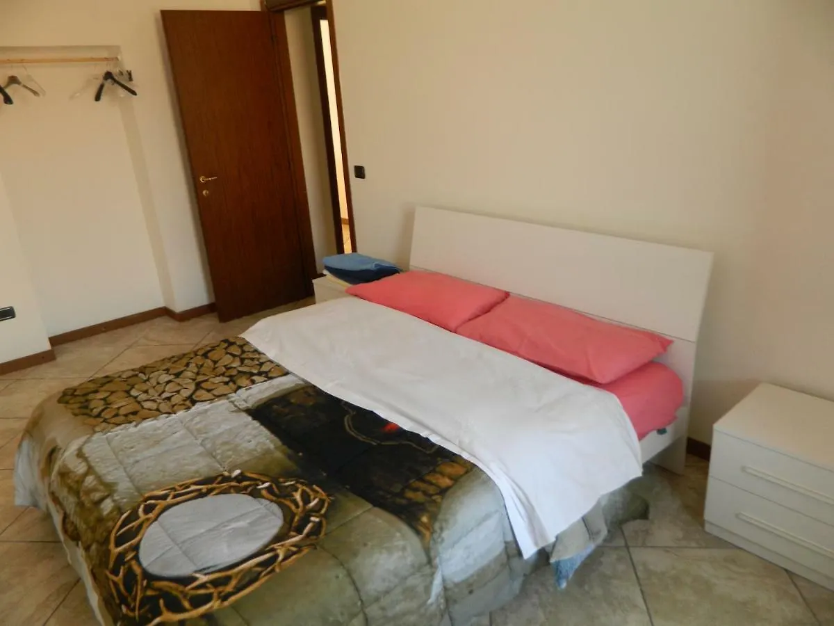 Apartment Appartamento Mira Cislago