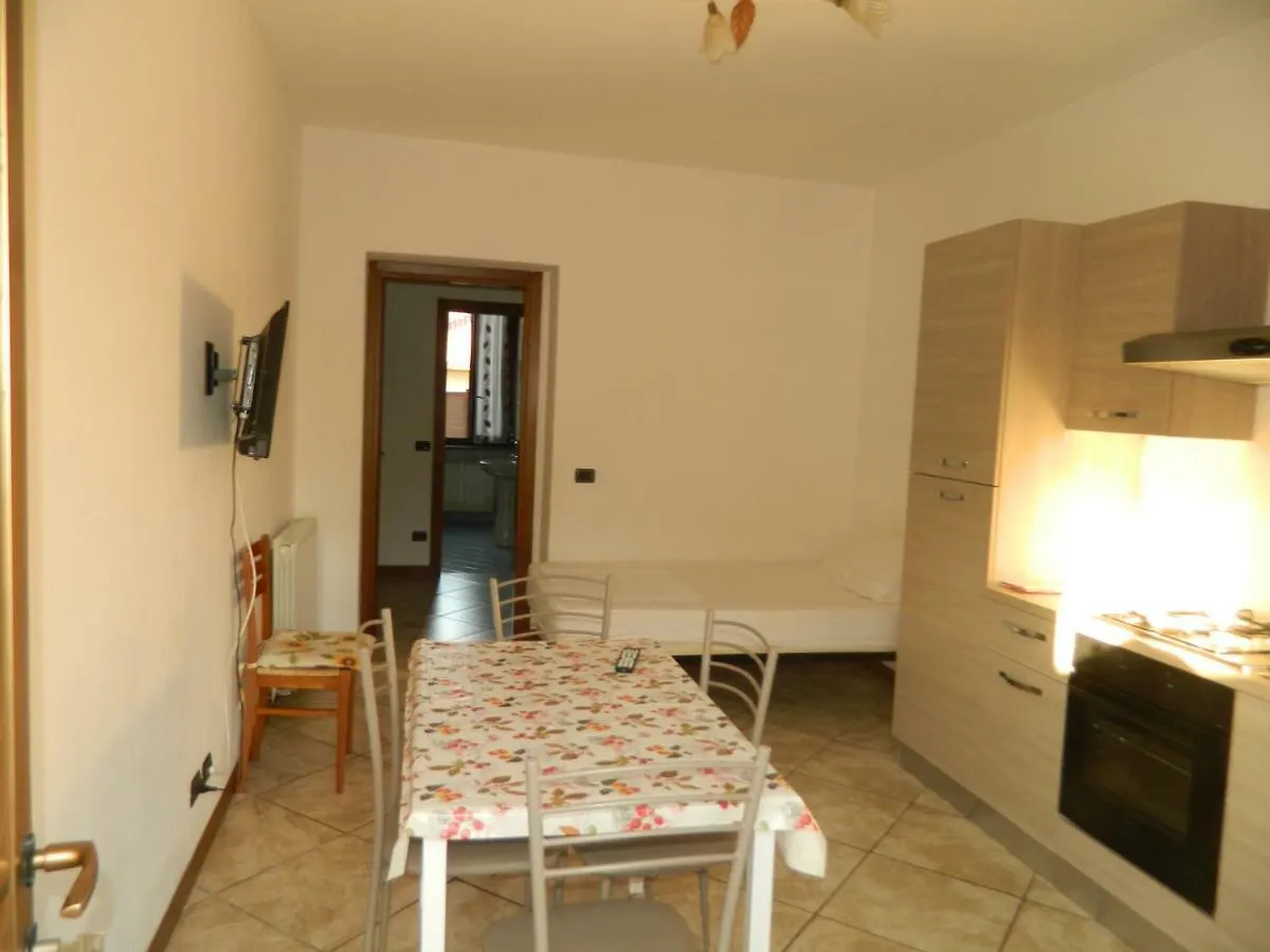 Appartamento Mira Cislago Apartment